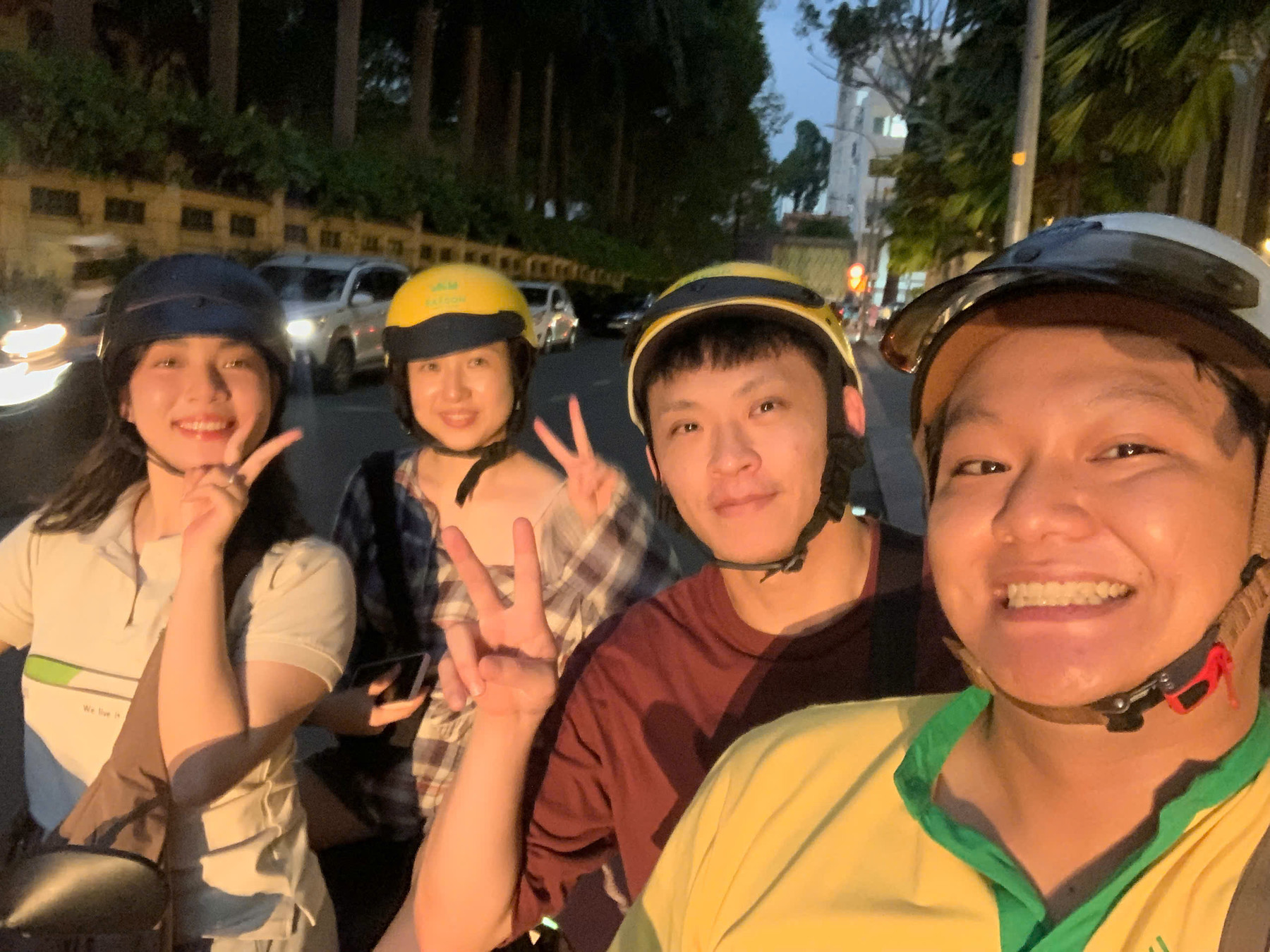Private Saigon Motorbike Street Food, and Sightseeing Tour with Thirteen Tastings