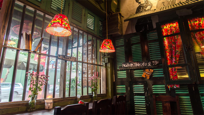 The space here is decorated in retro style.