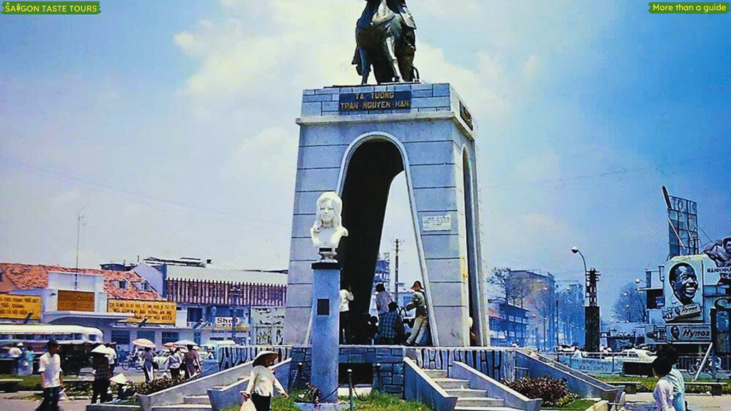 Bến Thành Market