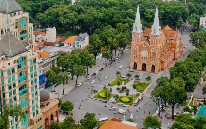 The Notre-Dame Cathedral - The outdoor park
