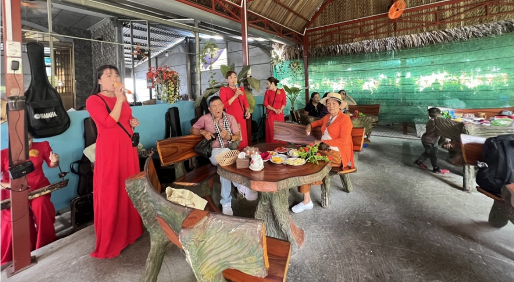 Vietnamese folk music