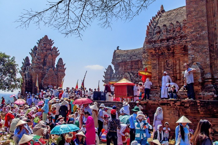 Cham's traditional festival 