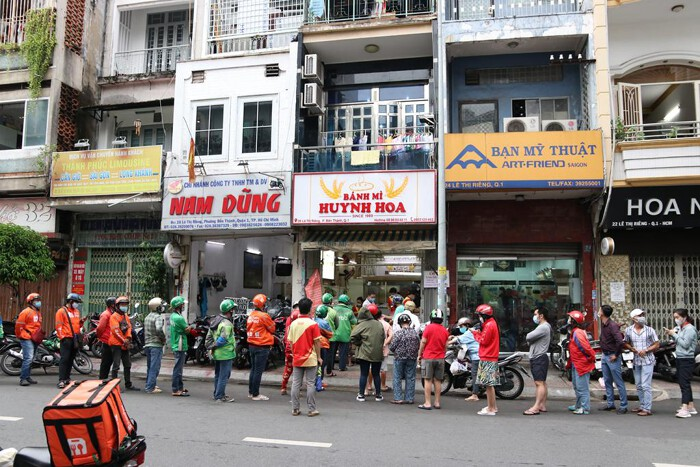 The banh mi Huynh Hoa store 
