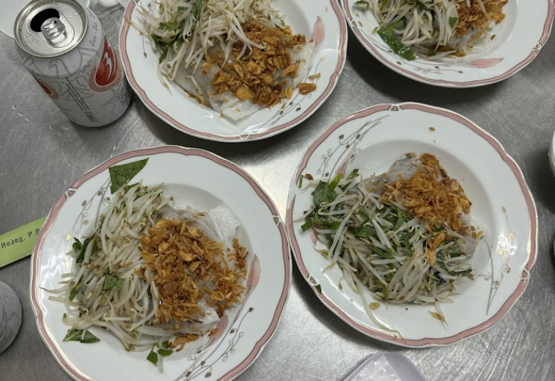 Bánh Cuốn Tây Hồ 127 – 127 Đinh Tiên Hoàng Street, District 1