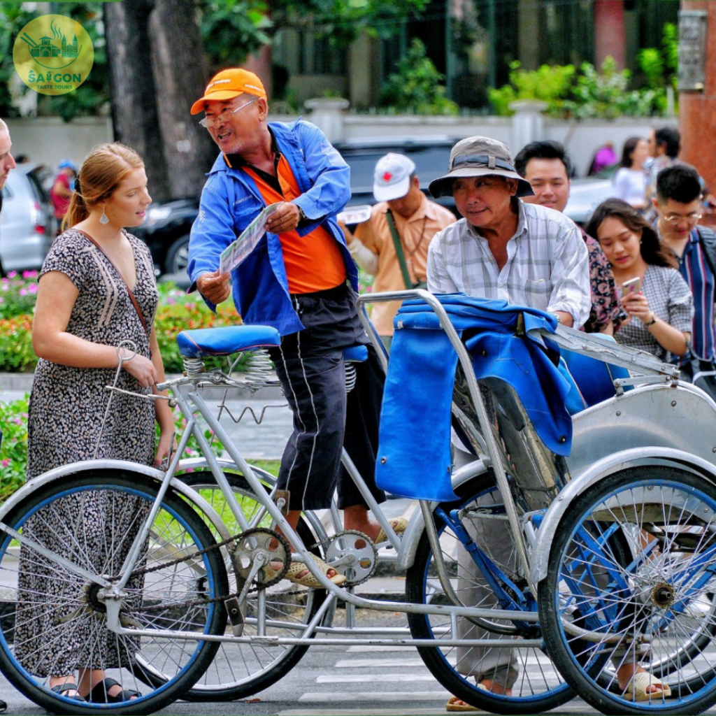 motorbikes, Saigon, cyclo