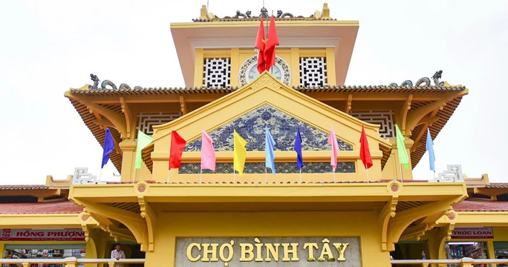 Bình Tây market
