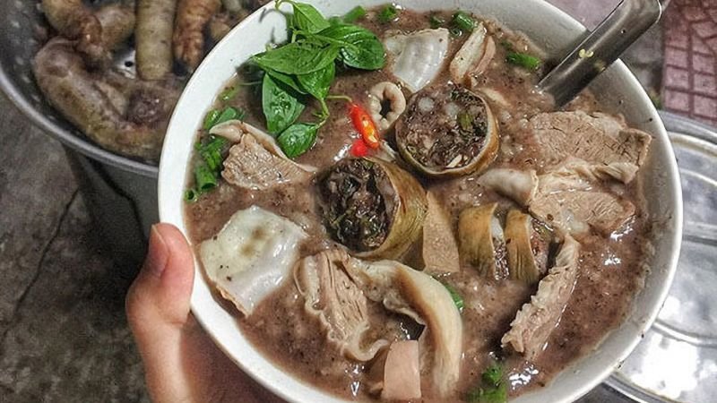 15. Chao Long – Vietnamese Organ Porridge