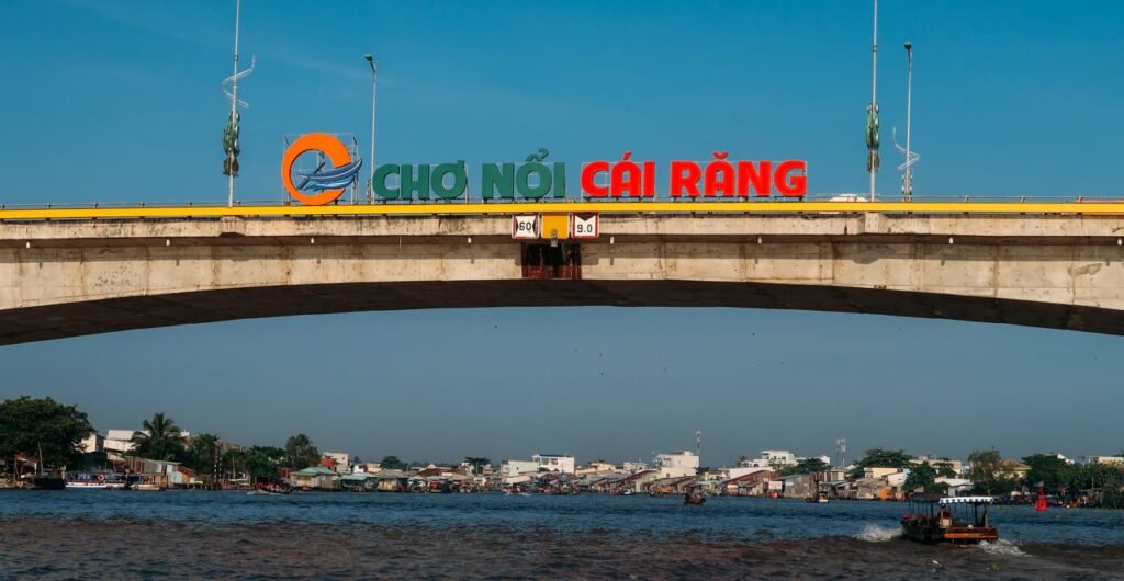 The famous Cai Rang Floating Market.