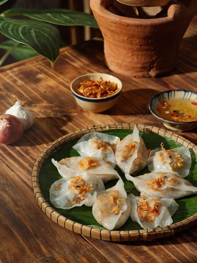 White Rose Dumplings, known locally as Bánh Bao Bánh Vạc, are among the most visually striking dishes in Hoi An.