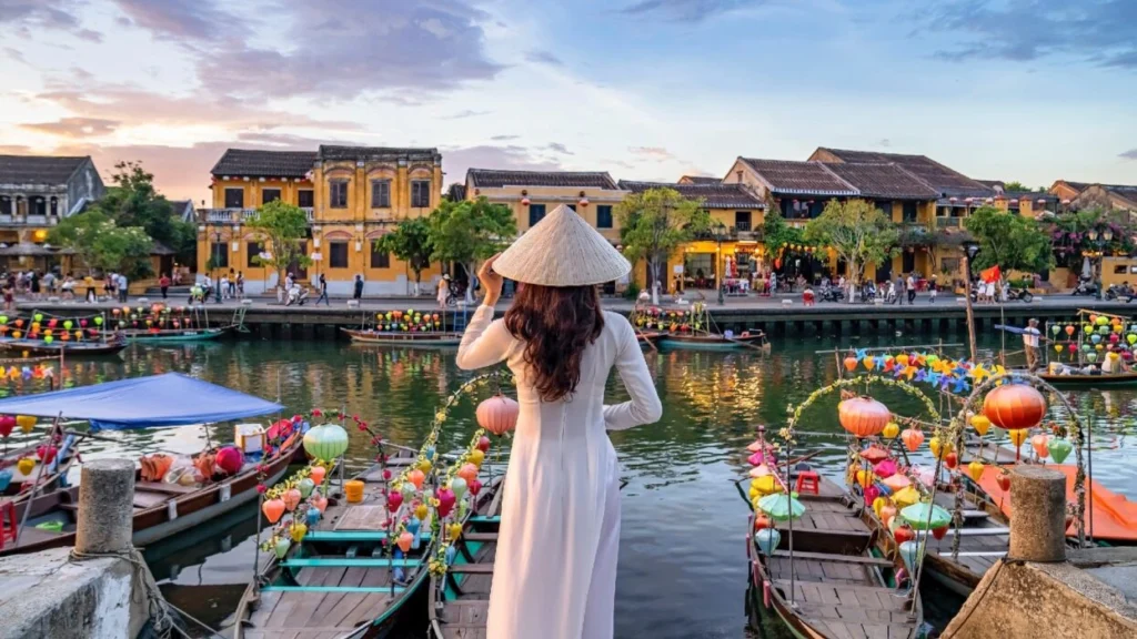 Hue is an ancient city in Central Vietnam, famous as the ancient capital of the Nguyen Dynasty (1802–1945) with a system of cultural heritage, mausoleums and unique royal cuisine.