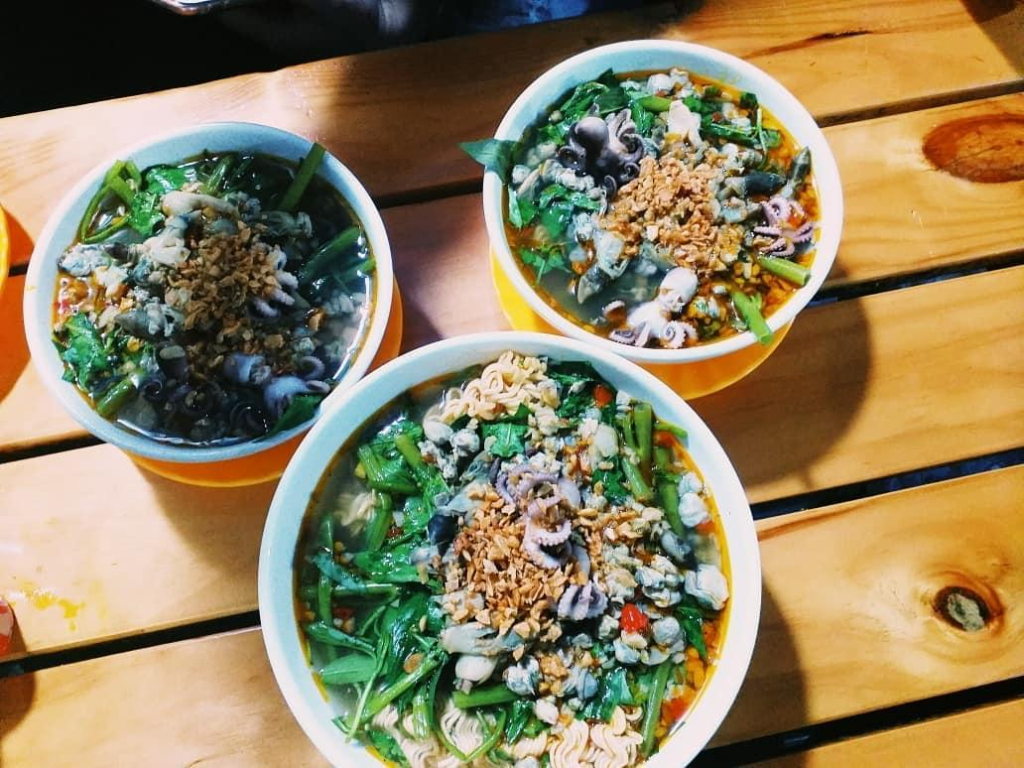 Spicy Clam Noodles – A Budget-Friendly Local Favorite