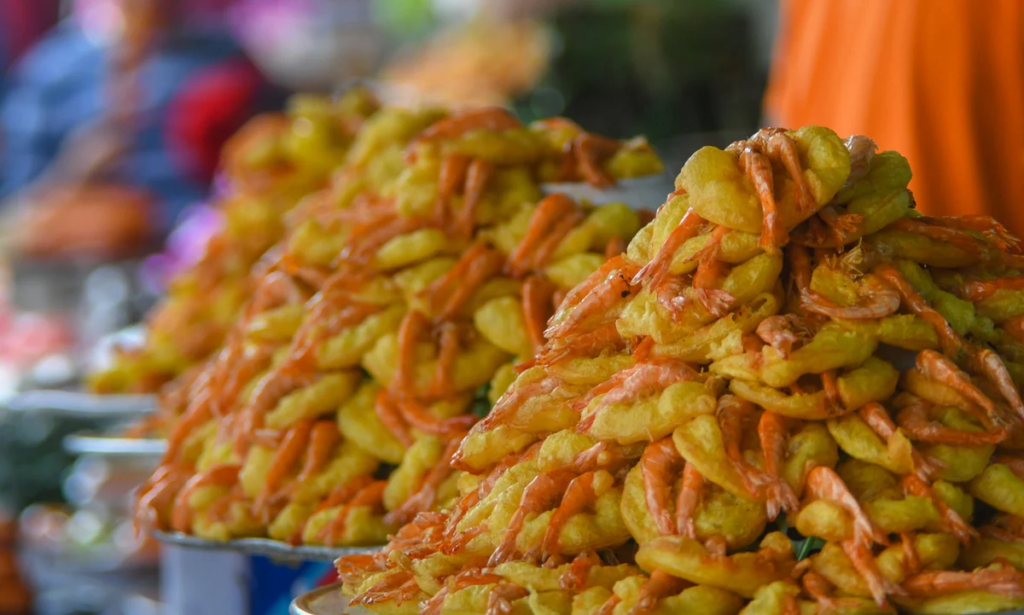It’s simple but so addictive. The natural sweetness of the shrimp combined with the crispy shredded sweet potato is just genius.