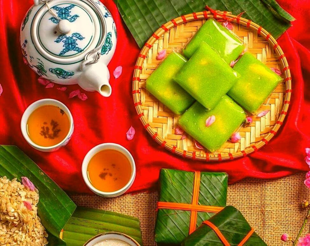 Cốm is literally the taste of autumn in Hanoi. Sweet, fragrant, and comforting—every bite feels like a warm embrace from the city.