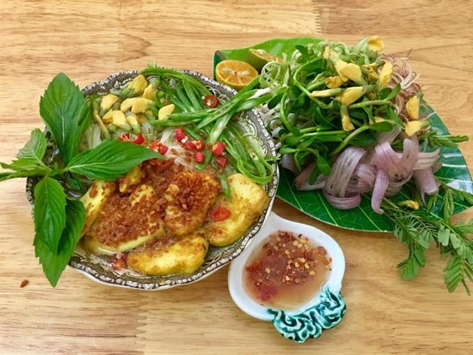 At Bún Cá Lóc Phan Lê, the broth is delicate but naturally sweet thanks to slow-cooked fish bones and vegetables