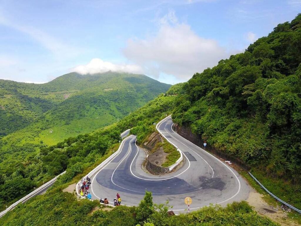 The winding curves of Hai Van Pass have earned the route international recognition as one of the world's most beautiful coastal roads