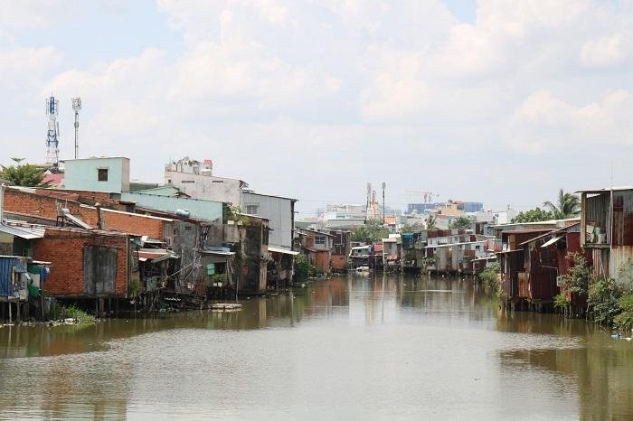 Life along Saigon’s canals moves at a slower pace, revealing a unique side of the city rarely seen by tourists.