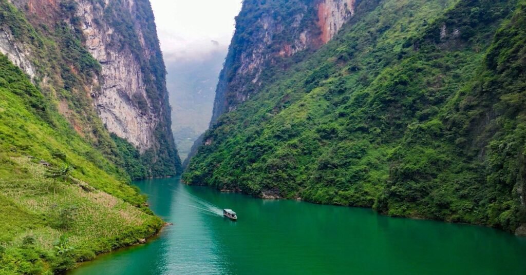 The experience combines freedom, excitement, and authenticity in a way few destinations can match.
